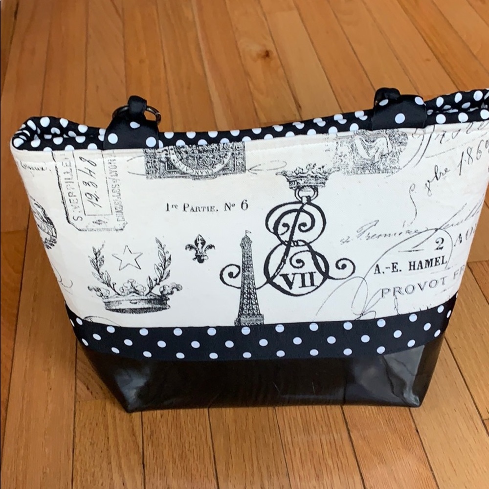 Purse - Picture 2 of 6